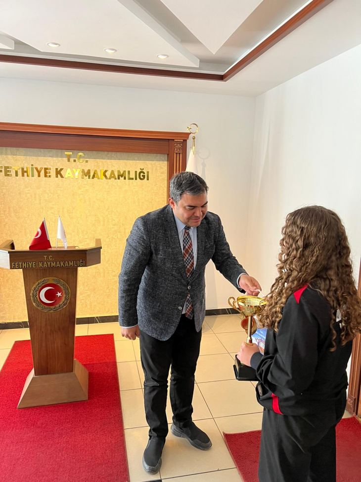 Fethiye Eczacıbaşı Zirvespor'dan Kaymakam Balcı'ya ziyaret