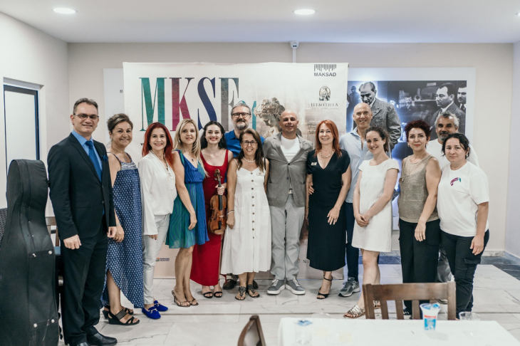 Esther Abrami Türkiye'de İlk Kez 'Cınema' Albümüyle Marmaris'te Sahne Aldı 