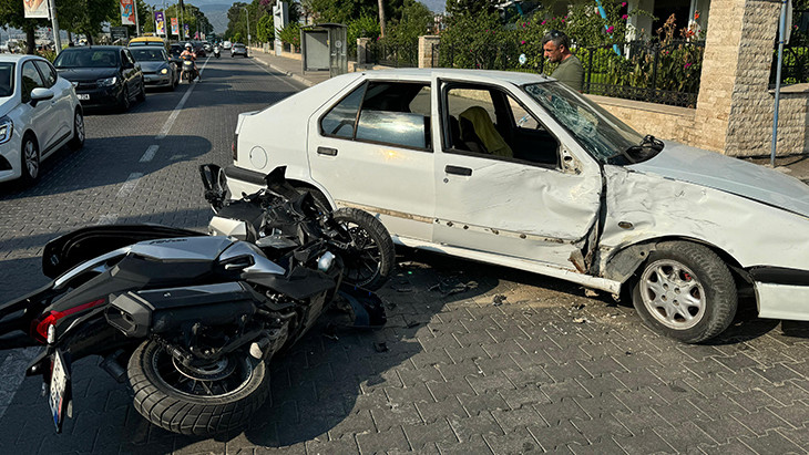 Fethiye'de Otomobil İle Motosiklet Çarpıştı! Feci Kazada 1 Yaralı